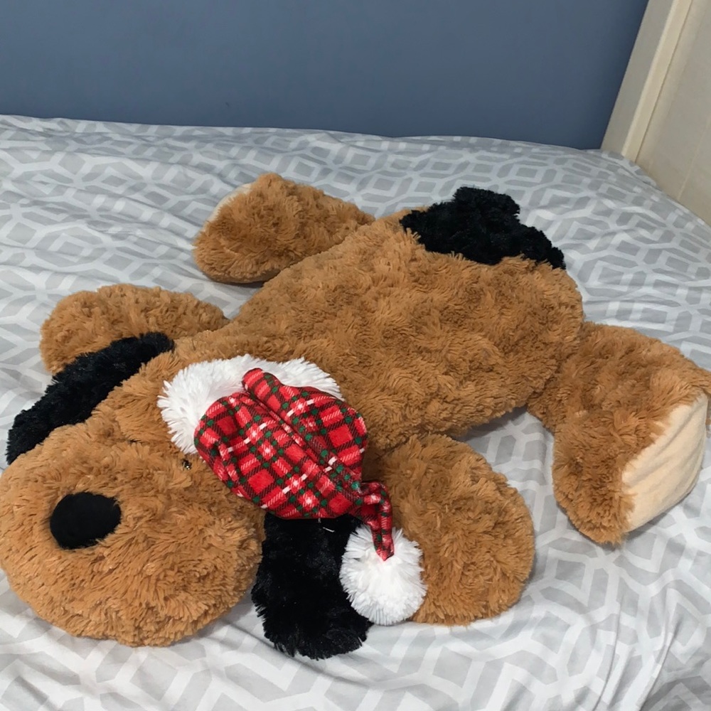 big stuffed animal dog 🐶